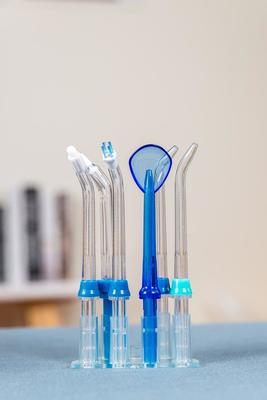 刷牙出血、咬苹果也出血？这款冲牙器帮你轻松解决烦恼
